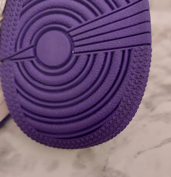 Pre-owned 2021 Jordan 1 retro high OG - Picture 8 of 11